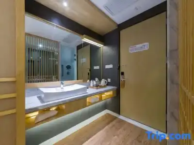 Cannery & Casino - 89