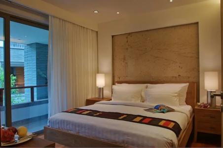 Pearl of Naithon - 104
