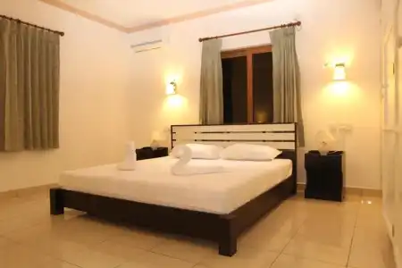 FOREST LODGE GUEST HOUSE - 34