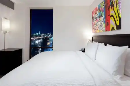 Fairfield Inn & Suites New York Queens/Queensboro Bridge - 3