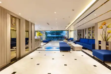 Ruby Luxury - 1