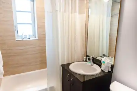 Lincoln Arms Suites - 58