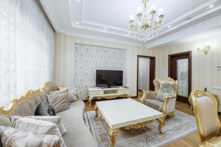 Monday Royal Apart - 233