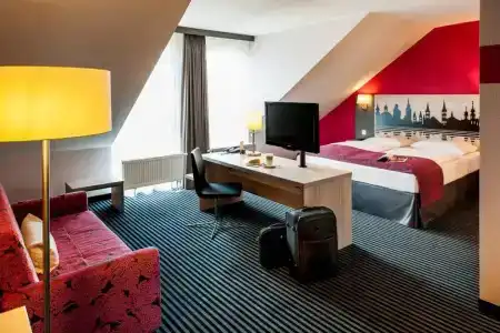 Mercure Wuerzburg am Mainufer - 60