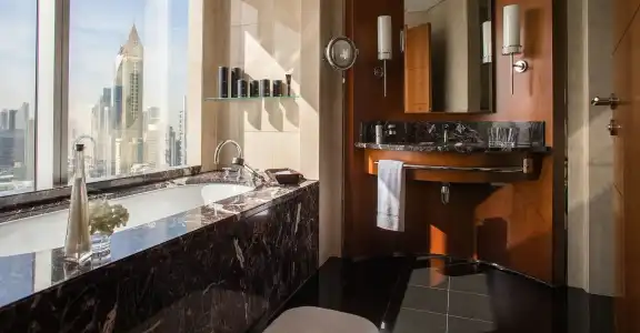 Jumeirah Emirates Towers - 10