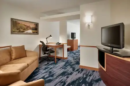 Fairfield Inn & Suites by Marriott Tallahassee Central - 51