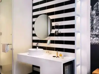 Ibis Styles Dubai Airport - 42