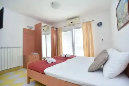 D&D Apartments - 272