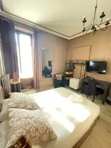 Authentic by Balladins, Hôtel le Carré d'Aix - 11
