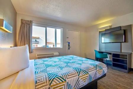 Motel 6 Santa Fe - 65