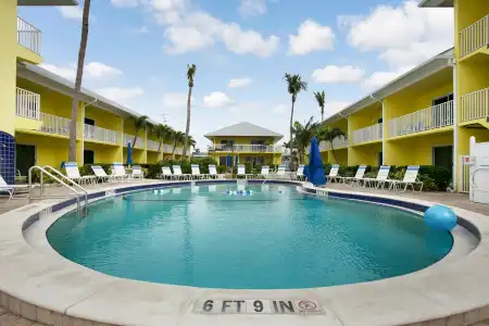 Sandpiper Gulf Resort - 3