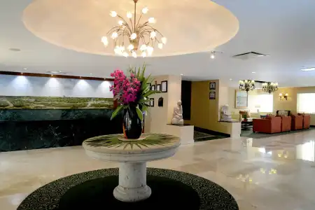 Courtyard By Marriott Cancun Airport - 1