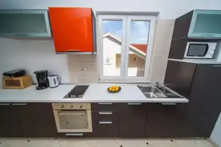 Apartment 3 Beaches With Free Parking - 56