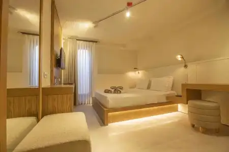 June Alaçatı (+15 Adult only) - 24
