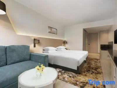 Hyatt Place Bangkok Sukhumvit 1 - 47