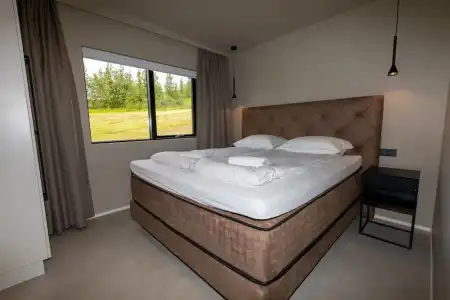 North Mountain View Suites - 5