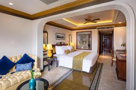 Silk Path Grand Hue - 73