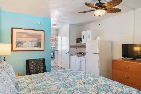 Malibu Resort Motel - 18