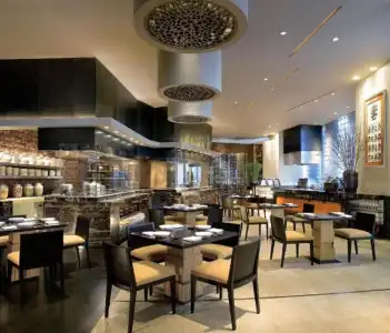Holiday Inn Shanghai Nanjing Road - 25