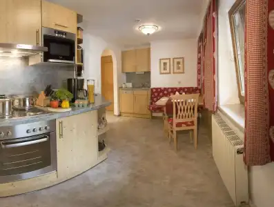 Hotel-Garni Jakober - 16