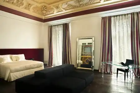 Romano House - 16