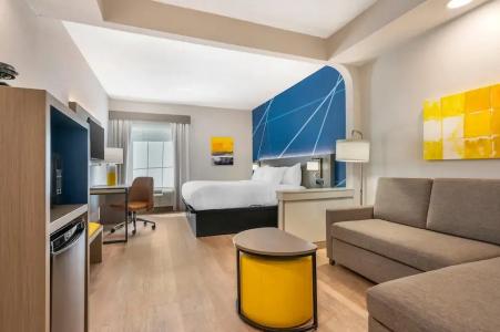 Comfort Inn & Suites Saint Louis Lafayette Square - 28