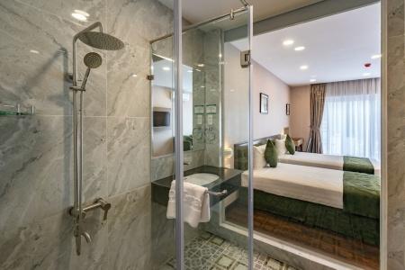 Emerald Central - 104