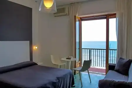 la Playa - 0