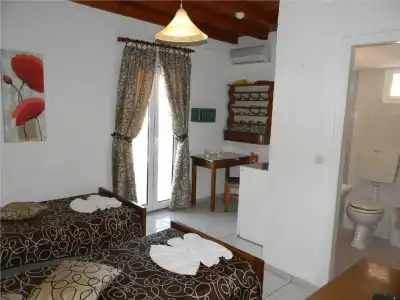 Kastro Beach Apartments - 2