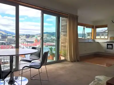 On Top Apartments & Hostel Backpackers - 58