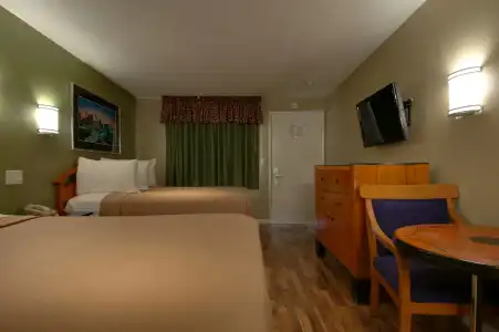 Vagabond Inn Bakersfield North - 9