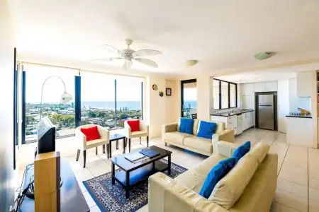 Burgess @ Kings Beach Apartments - 31