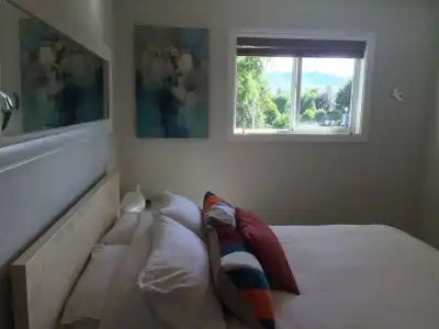 Serenity Stay Bed & Breakfast - 24