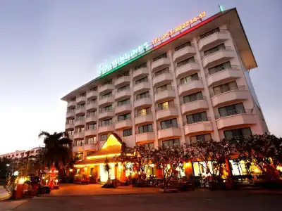 Asias Group - Poonpetch Chiangmai - 0