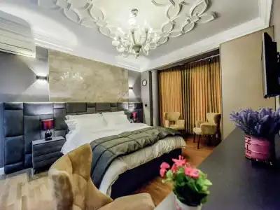 Vila Tirana - 44