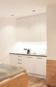Feichter & Living - 55