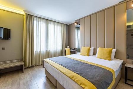 Seraglio & Suites - 67