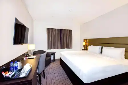 Premier Inn Al Jaddaf - 35
