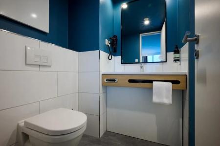 Premier Inn Wurzburg - 73