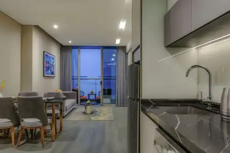 Le Sands Oceanfront Danang - 9