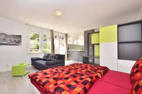 Bretia Apartments - 101