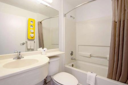 Motel 6 El Paso, TX - Southeast - 7