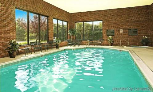 Hampton Inn Norfolk-Naval Base - 18