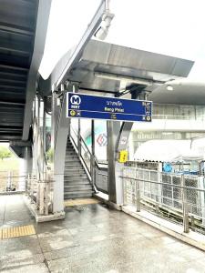 The Riski at Bangphlat Station - 19