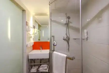 7 Days Premium - 6