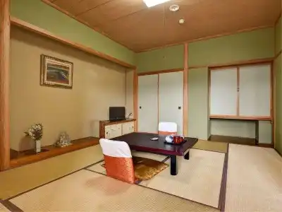 Rakusuien - 0