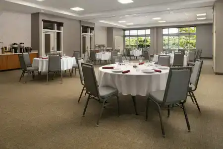 SpringHill Suites by Marriott Chattanooga Downtown/Cameron Harbor - 46