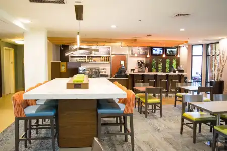 Courtyard Marriott Laredo - 24
