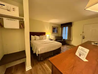 Inn at Cemetery Hill - 1