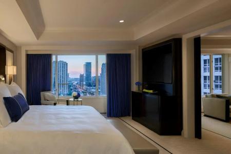 The Peninsula Chicago - 17